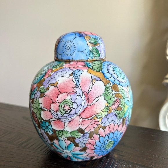 Vintage Fine Chinese Porcelain Thousand Flowers Ovoid Covered Ginger Jar Vase - Picture 4 of 16